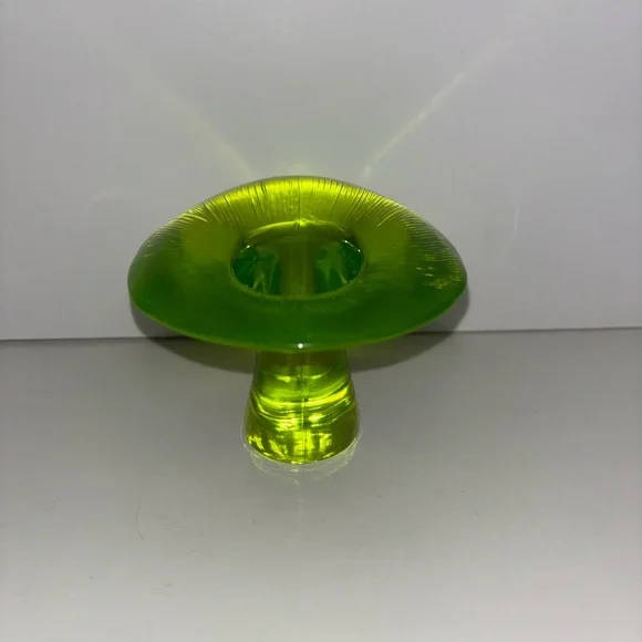 Vintage Mid Century Viking Lime Uranium Glass Mushroom - Picture 4 of 12